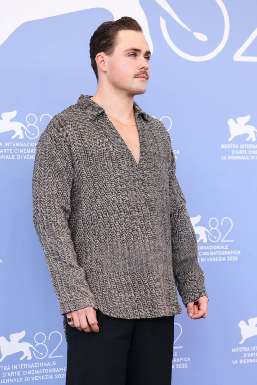 Dacre Montgomery at Dead Man’s Wire photocall Venice, September 2025 1