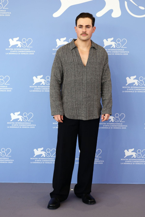 Dacre Montgomery at Dead Man’s Wire photocall Venice, September 2025 4