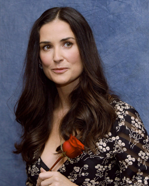 Demi Moore – Bobby Press Conference, November 2006 3