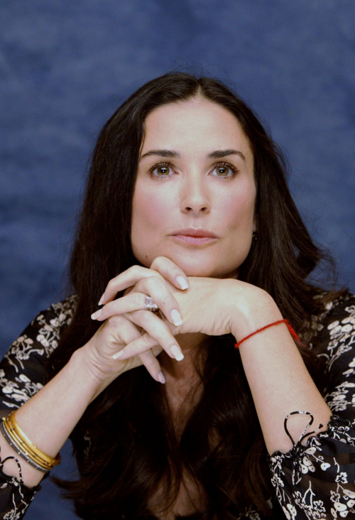 Demi Moore – Bobby Press Conference, November 2006 4