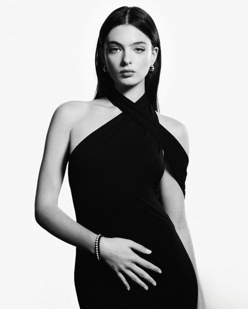 Deva Cassel Wearing Dior and Cartier, 2025 2
