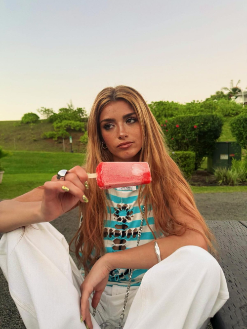 Dixie D’Amelio instagram photos, September 2025 1