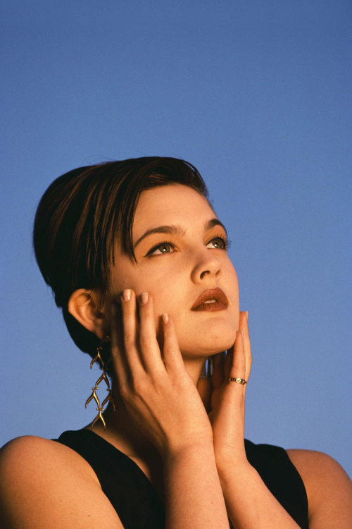 Drew Barrymore Photoshoot, 1996 7