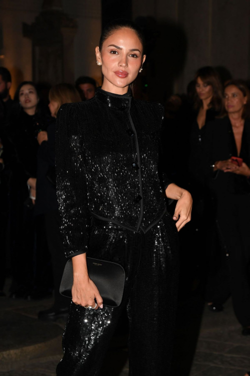 Eiza Gonzalez at Giorgio Armani Fashion Show Milan, September 2025 1