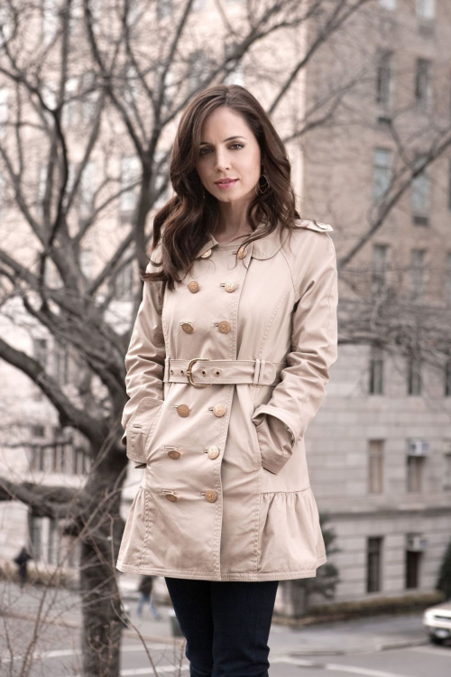 Eliza Dushku for USA Today, 2009