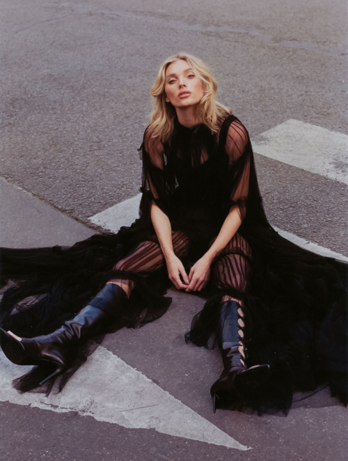 Elsa Hosk for Vogue Czechoslovakia, October 2025 10
