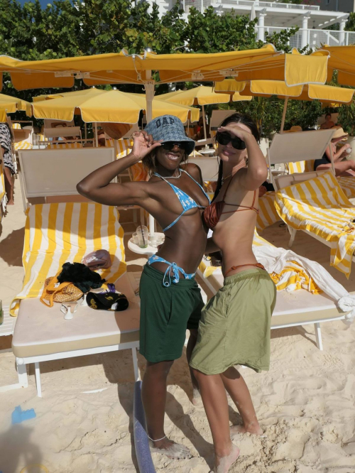 Emily Ratajkowski Instagram photos, September 2025 1