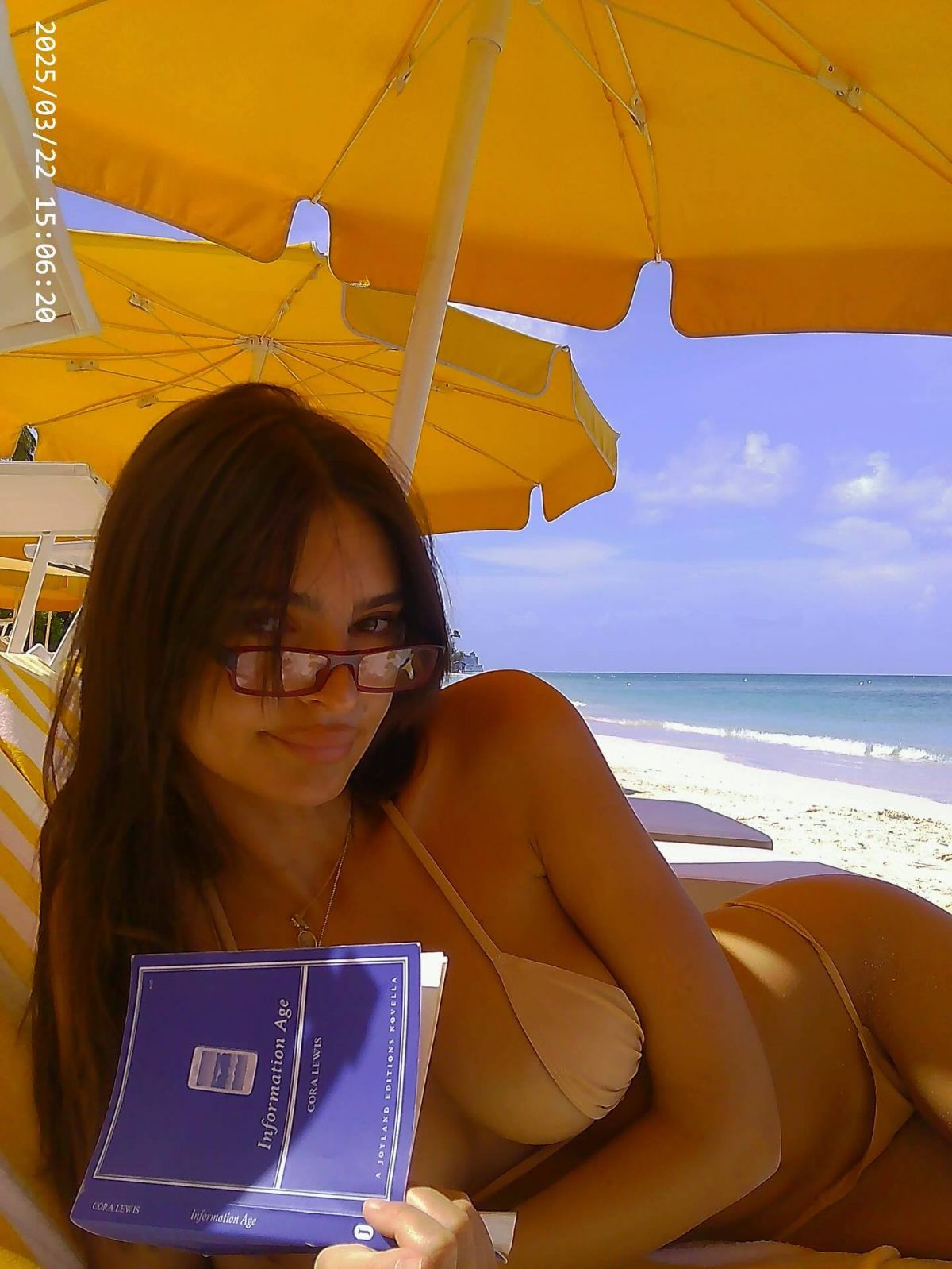 Emily Ratajkowski stuns in Instagram photos, September 2025