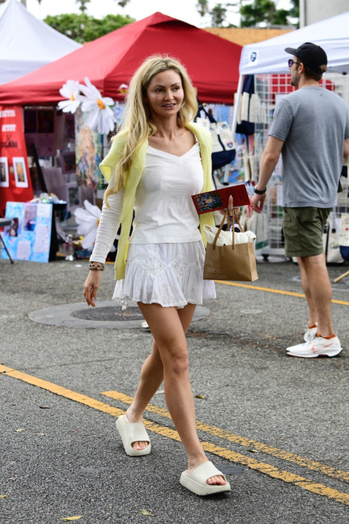 Gia Skova Out at Montana Avenue Art Walk Santa Monica, September 2025