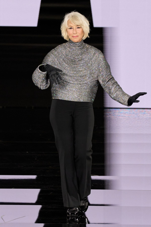 Helen Mirren at Le Defile You’re Worth It L’Oreal Paris Show, September 2025 3