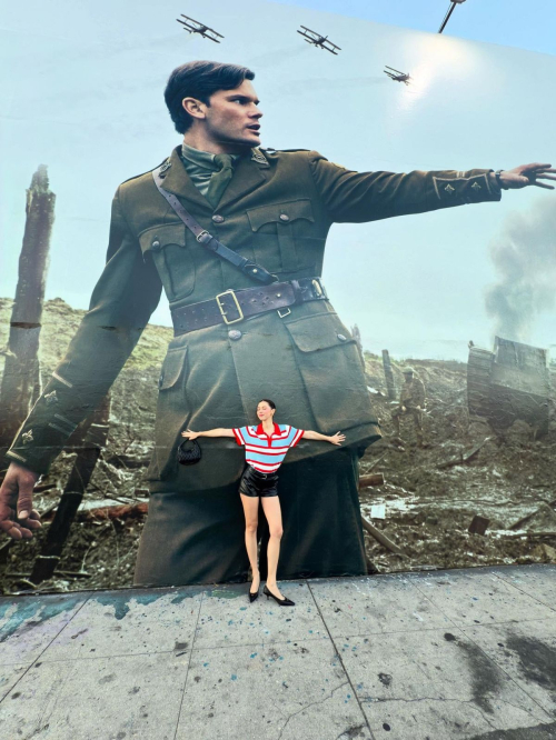 Hermione Corfield glows in Instagram photos, September 2025 2