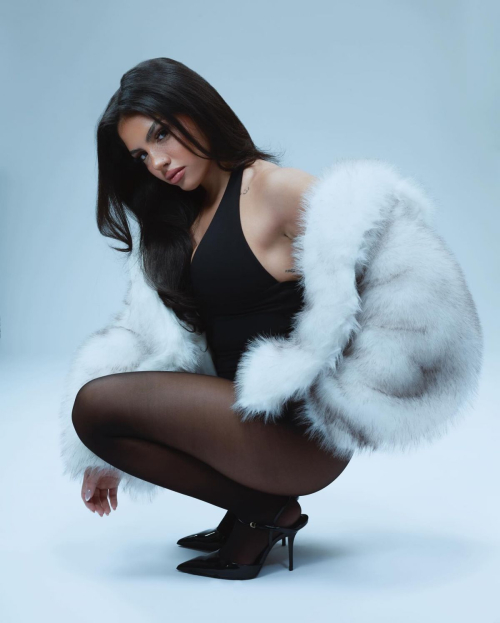 Huda Mustafa photoshoot, September 2025 6