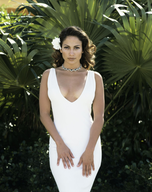 Jennifer Lopez for Vanity Fair, 1998 9