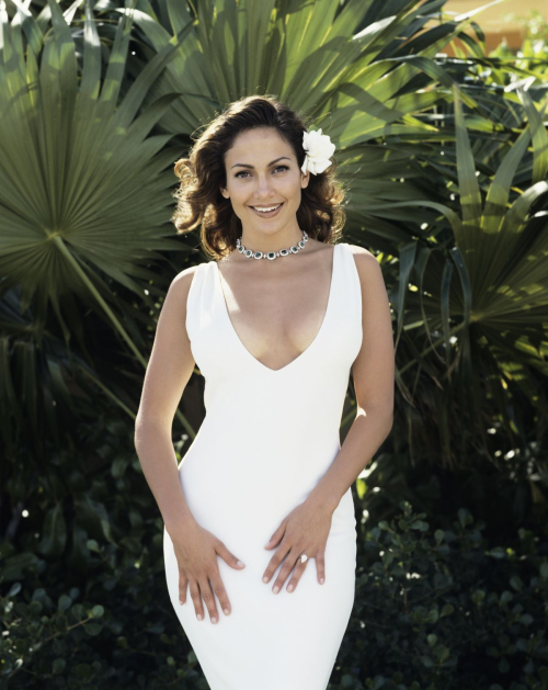 Jennifer Lopez for Vanity Fair, 1998 6