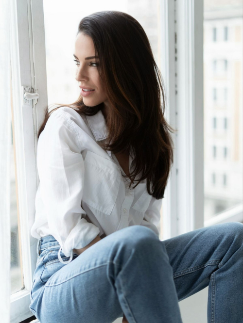 Jessica Lowndes instagram photos, September 2025 12