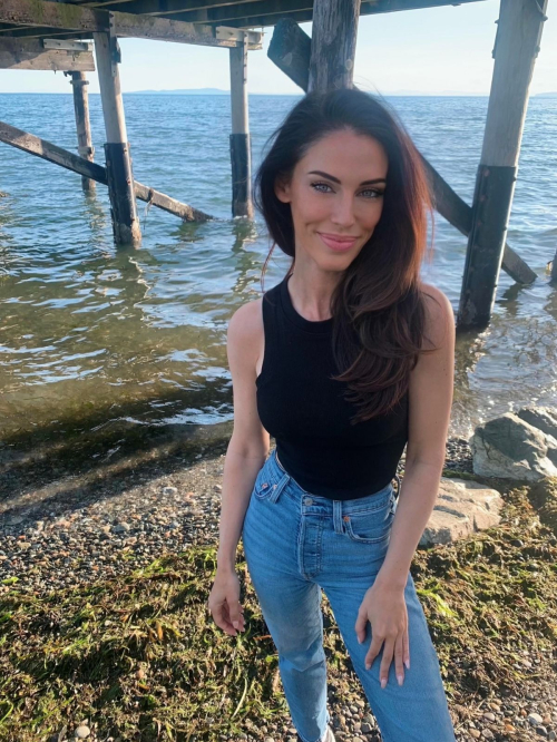 Jessica Lowndes instagram photos, September 2025 22