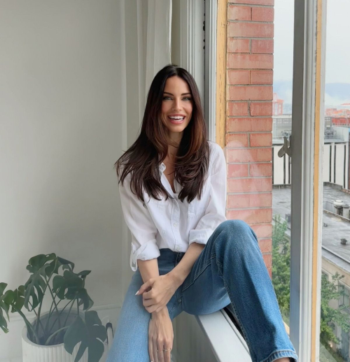 Jessica Lowndes instagram photos, September 2025 37