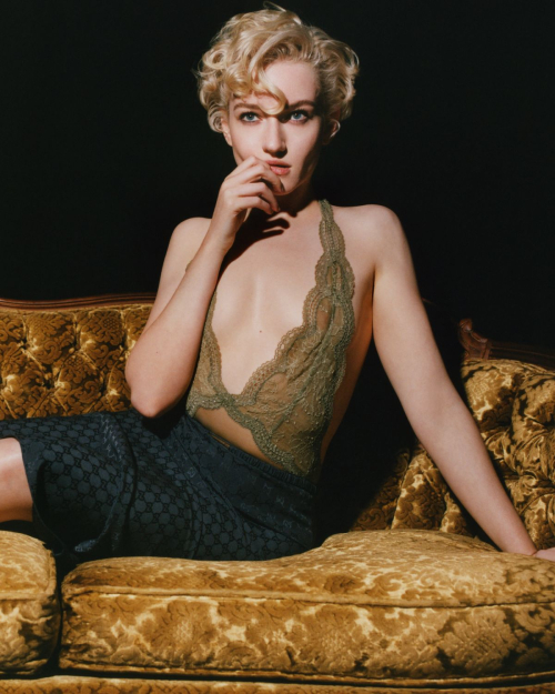 Julia Garner for CR Fashion Book, October 2025 2