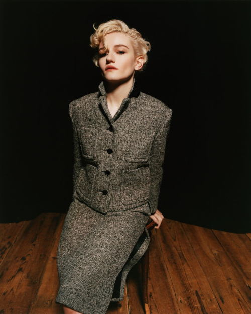 Julia Garner for CR Fashion Book, October 2025 3