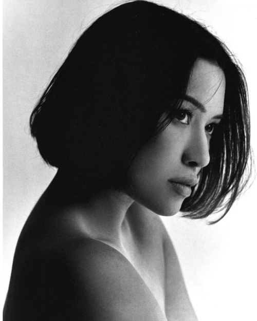 Julia Kelly stunning photoshoot, September 2025 3