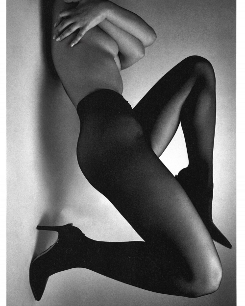 Julia Kelly stunning photoshoot, September 2025 4