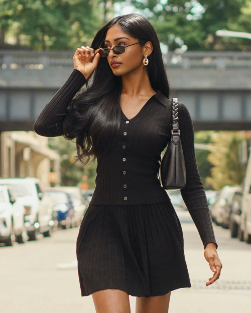 Kaaviya Sambasivam Instagram Photos and Video, September 2025