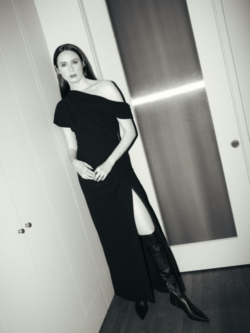 Karen Gillan photoshoot set, September 2025 1