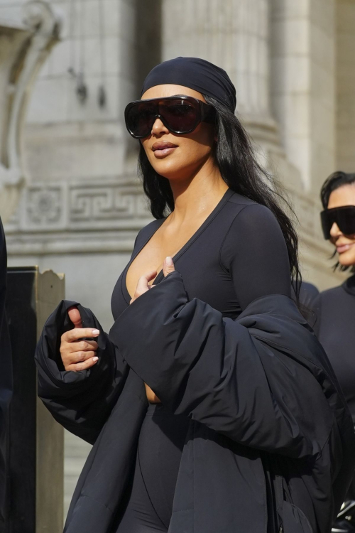 Kim Kardashian at SKIMS x Nike fashion show NYC, September 2025 4