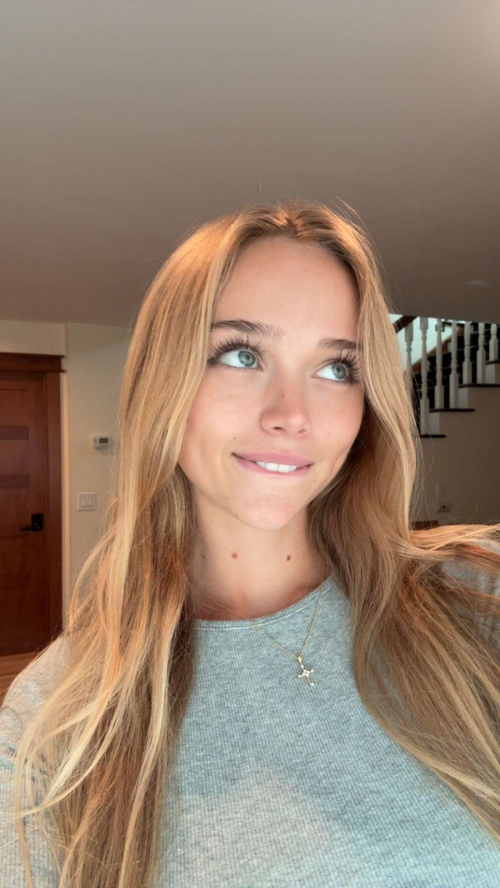 Kyla Dodds instagram photos, September 2025