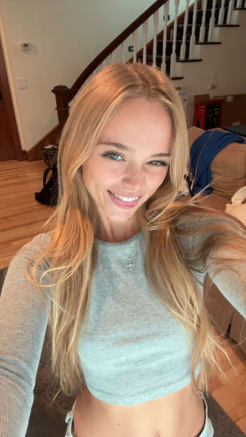 Kyla Dodds instagram photos, September 2025 6