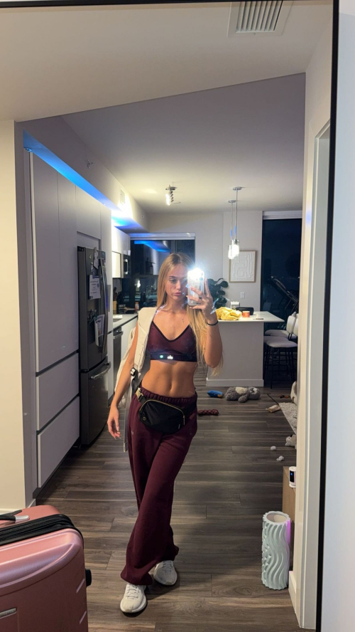 Kyla Dodds instagram photos, September 2025 10