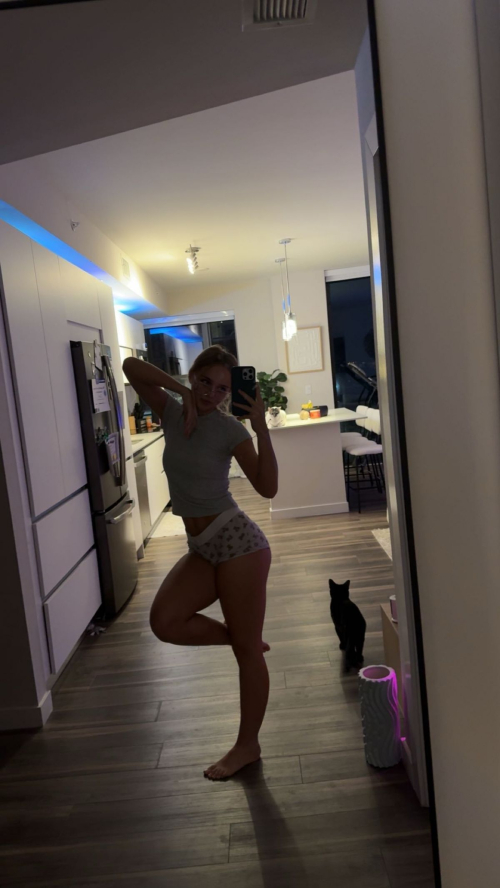 Kyla Dodds instagram photos, September 2025 4