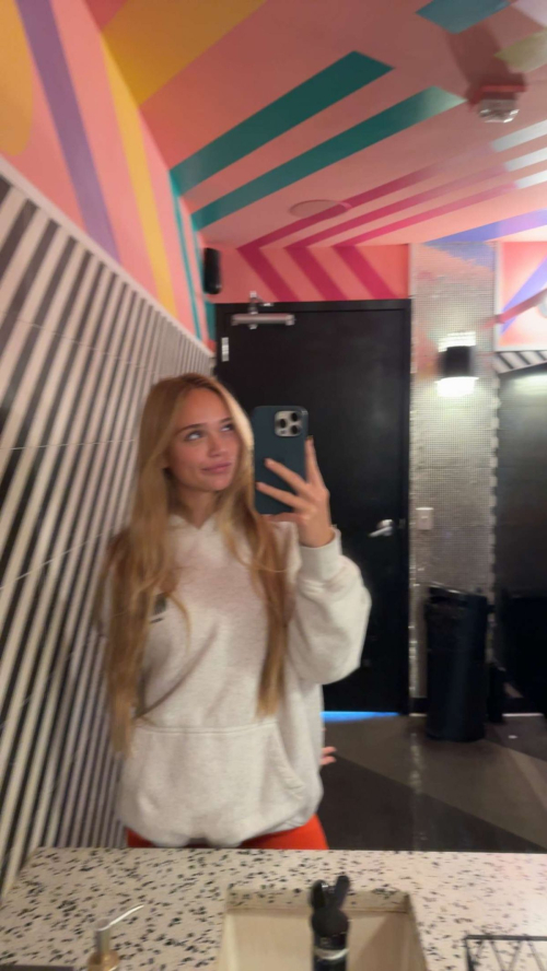 Kyla Dodds – Instagram Photos, September 2025 7