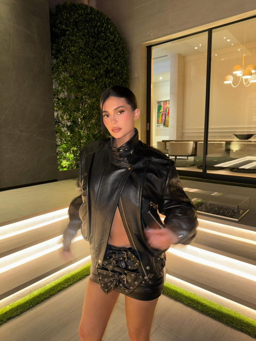 Kylie Jenner Heading Out for Dinner, September 2025 1