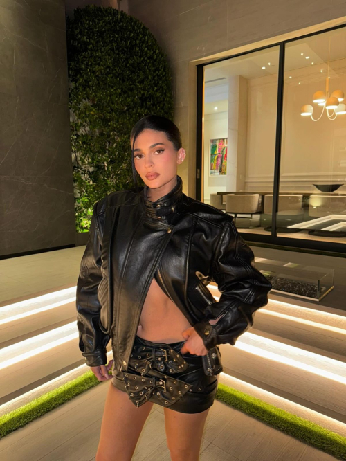 Kylie Jenner Heading Out for Dinner, September 2025 2