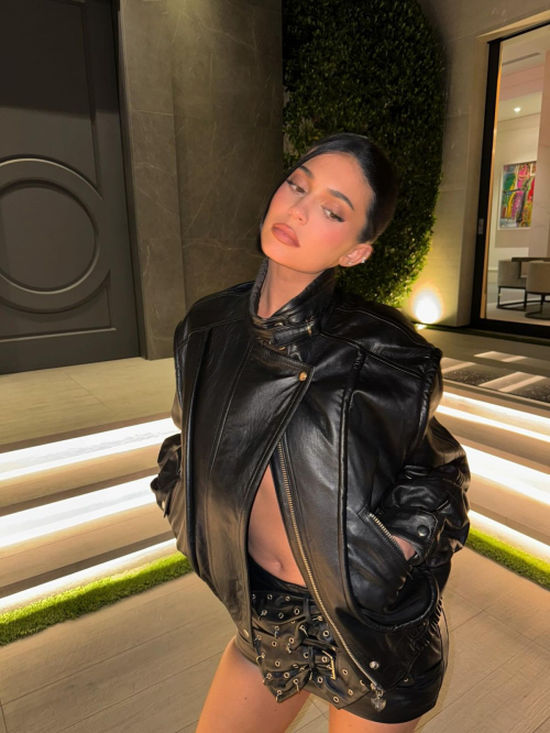 Kylie Jenner Heading Out for Dinner, September 2025 3