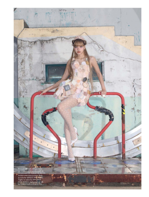Lalisa Manobal in AnOther Magazine Autumn/Winter 2025 5