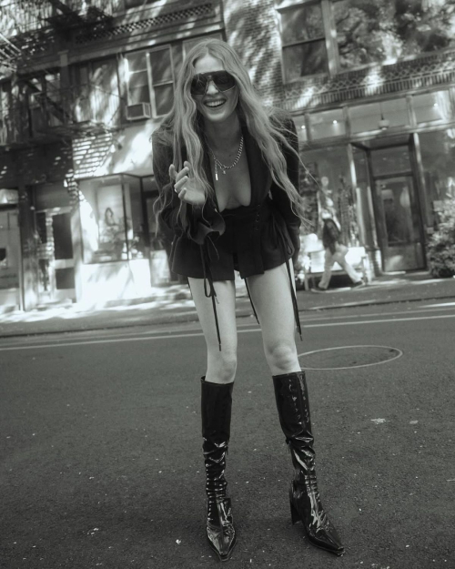 Larsen Thompson instagram photos, September 2025 4