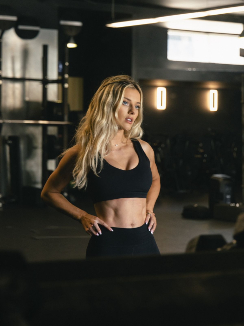 Lindsay Brewer instagram photos, September 2025 6