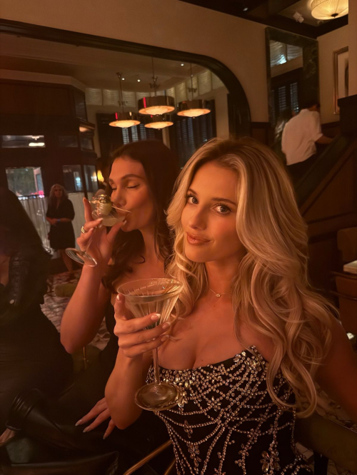 Lindsay Brewer Instagram Photos, September 2025 7
