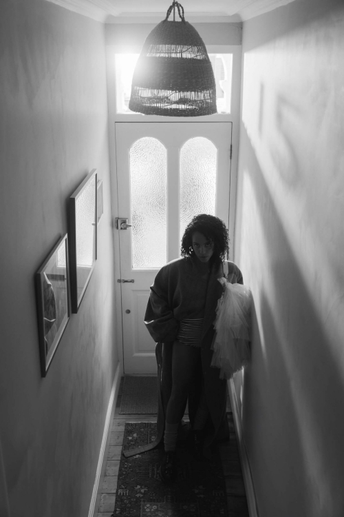 Lou Llobell Italian Reve, September 2025 21