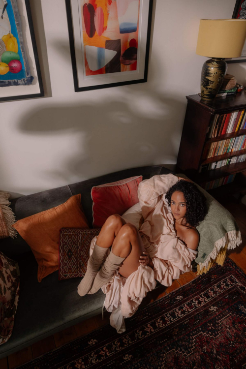 Lou Llobell Italian Reve, September 2025 31