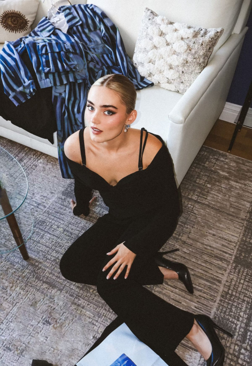 Meg Donnelly Elite Daily Simkhai diary, September 2025