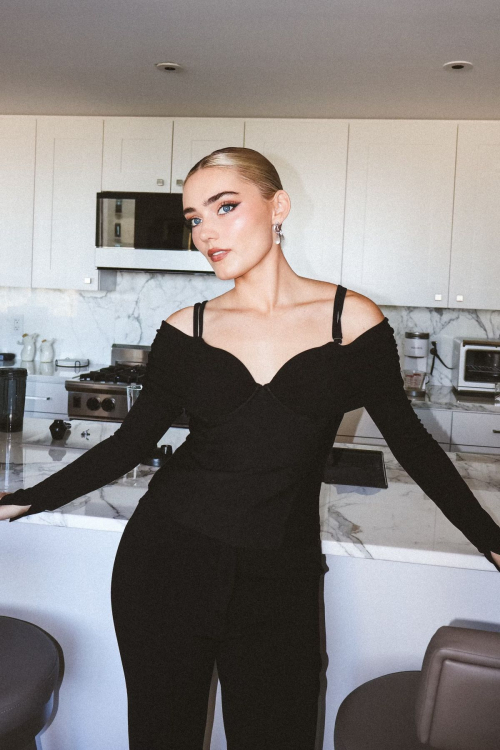 Meg Donnelly Elite Daily Simkhai diary, September 2025 9