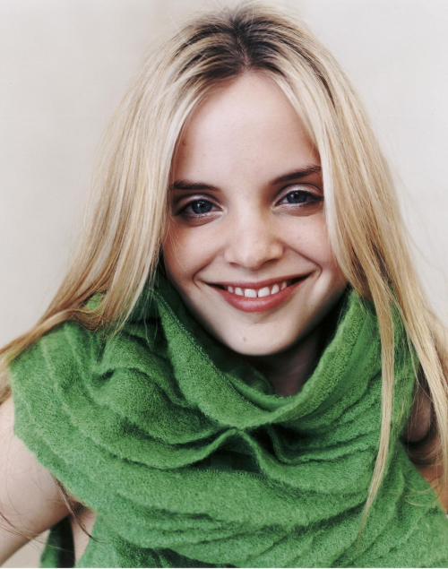 Mena Suvari at Photoshoot, 1999 8