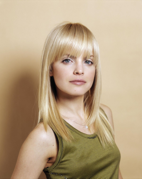Mena Suvari photoshoot, 2005 4