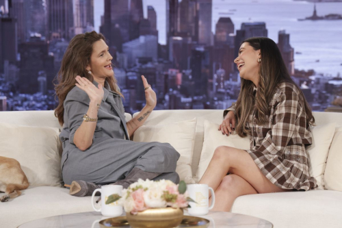Miranda Cosgrove at Drew Barrymore Show, September 2025 1