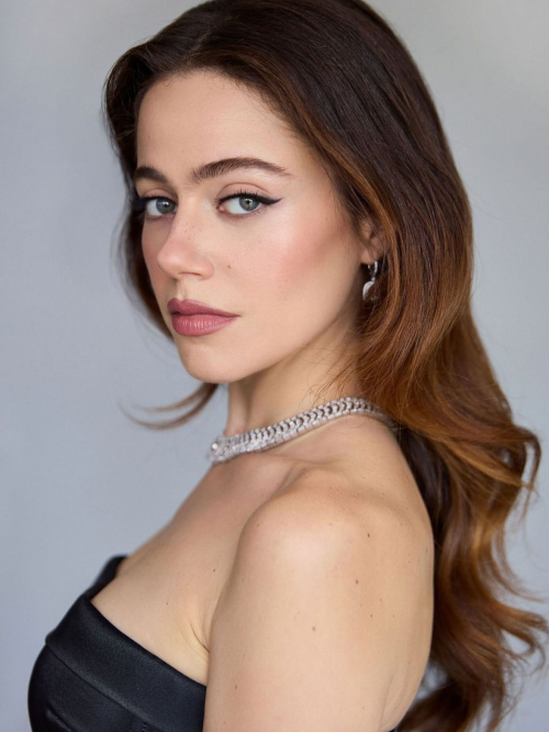 Molly Gordon Photoshoot, September 2025 2