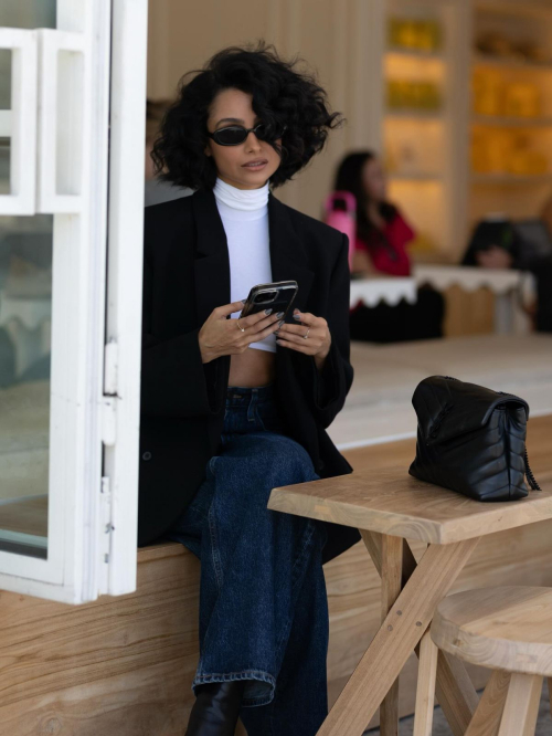 Nazanin Mandi Instagram Photos, September 2025 3