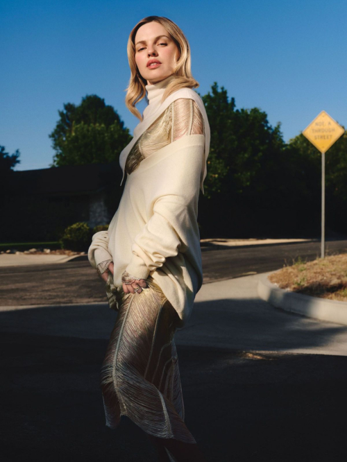 Odessa Young for Vanity Fair, September 2025 1